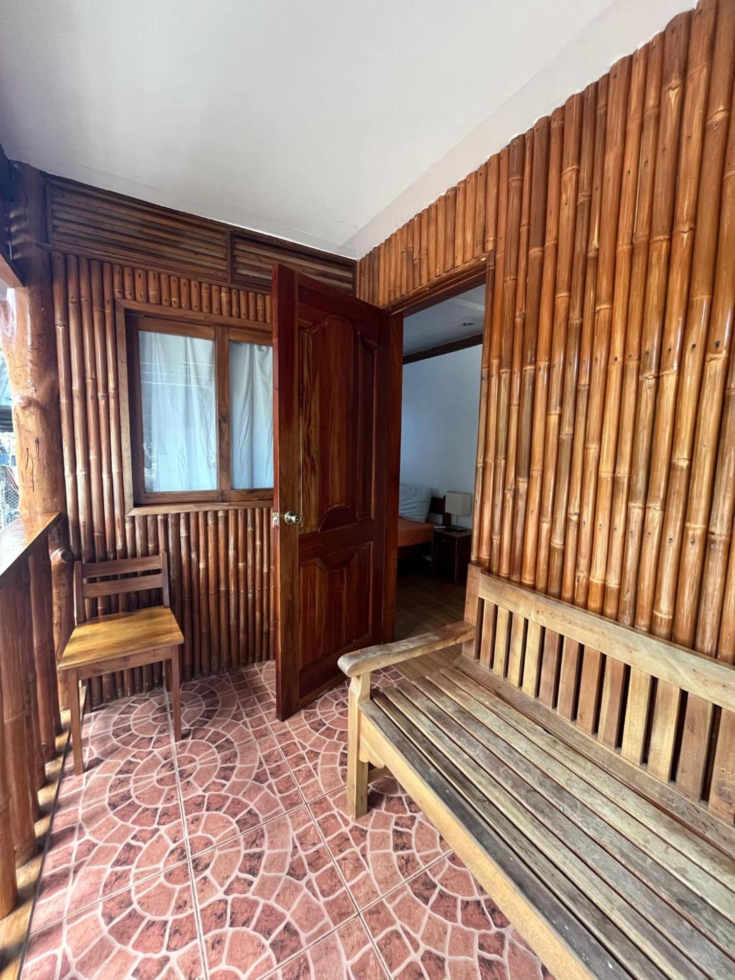 Pahiluna Guesthouse Panglao Exteriör bild