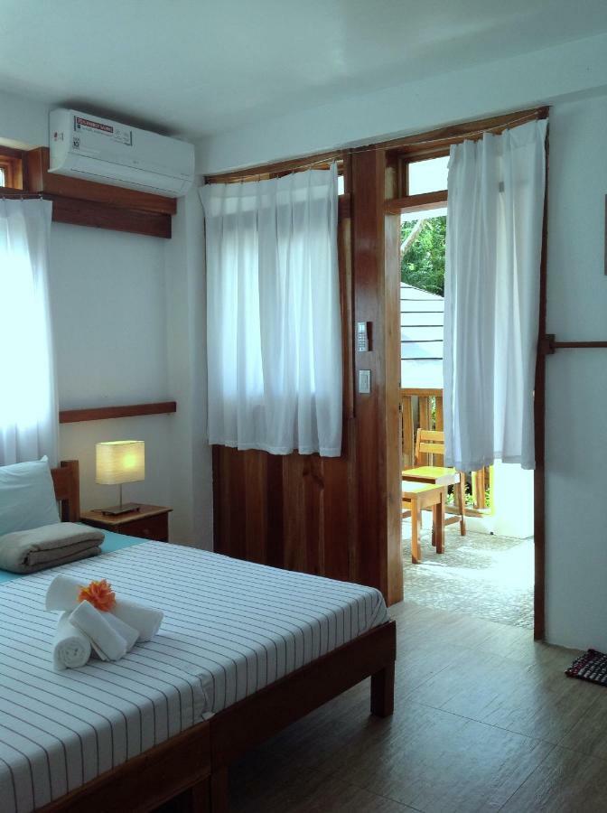 Pahiluna Guesthouse Panglao Exteriör bild